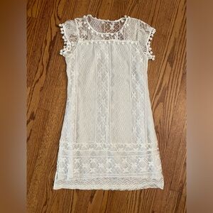 Girls white dress. Size 8-10